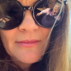 Meet your Posher, Bronwyn